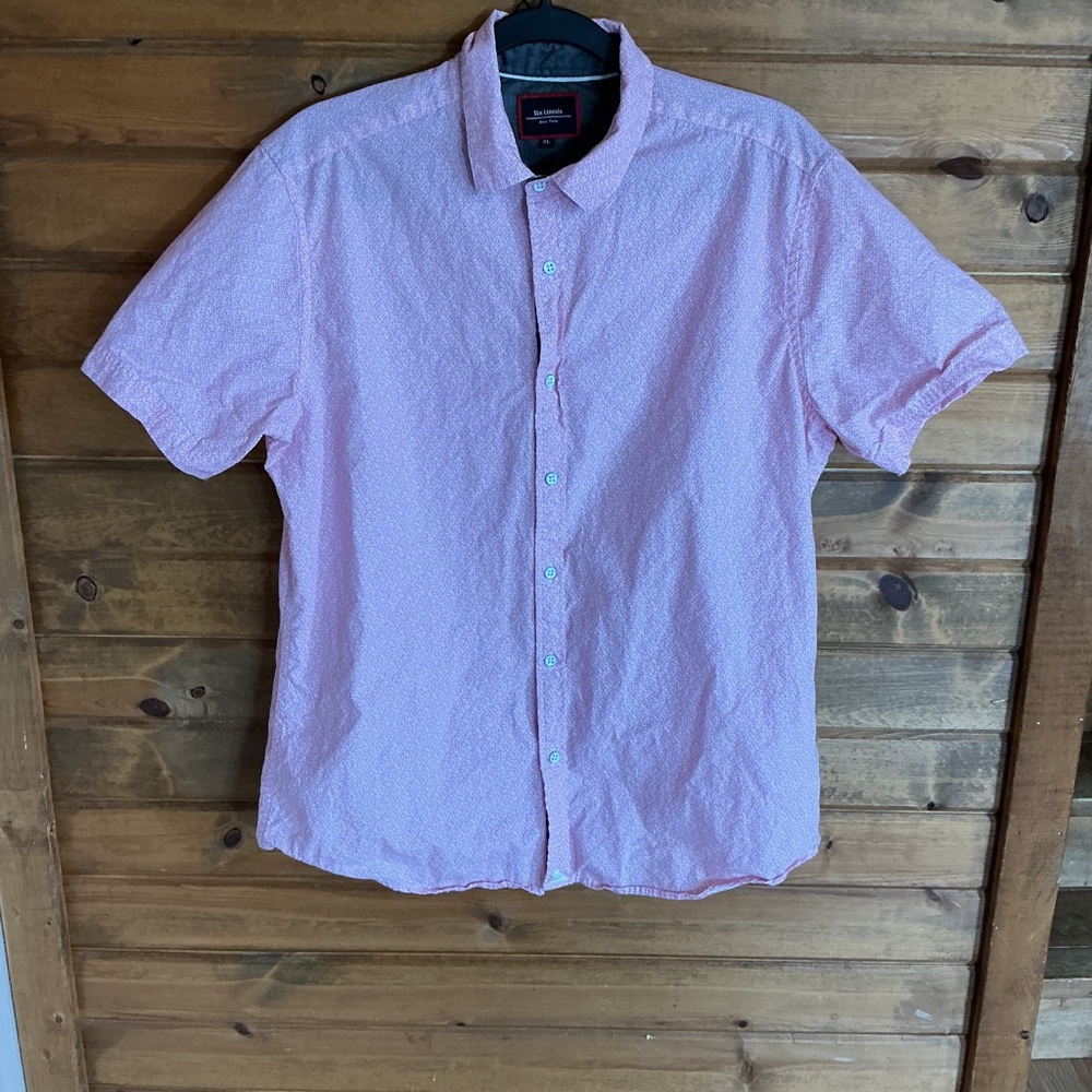 Men’s Short-Sleeve Pink Men's Button-Up Shirt Size XL